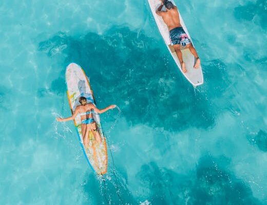 Bermudy chic: jak stylizować bermudy