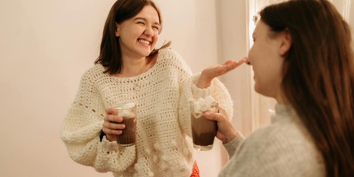 Stylowy sweter na wiosnę 2026: Chocolate Mousse