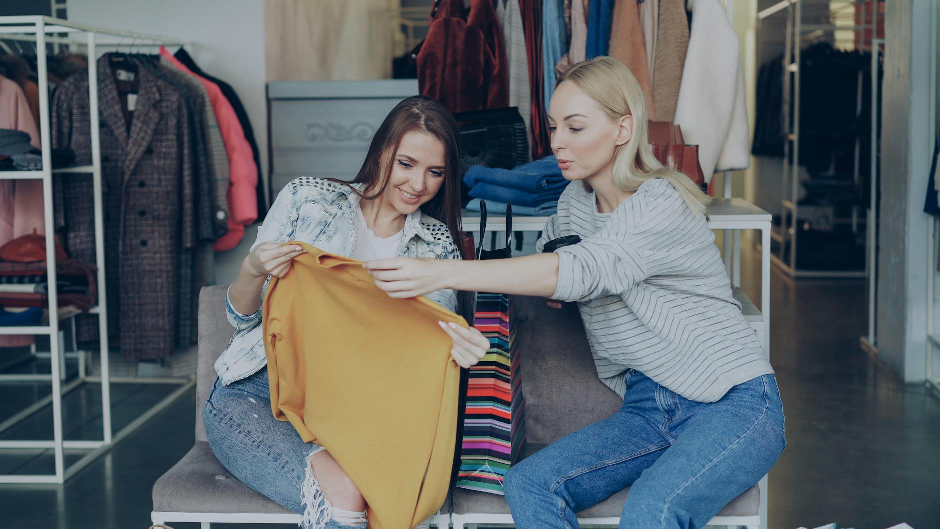 Jak znaleźć ubrania z Instagrama w sklepach online