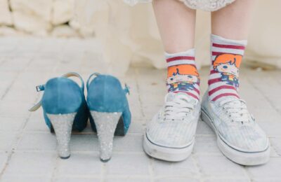 Trendy obuwnicze w Stambule: sneakersy i szpilki w 2025