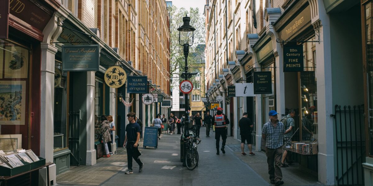 ASOS otwiera sklep stacjonarny w Londynie: nowa era czy krok wstecz?