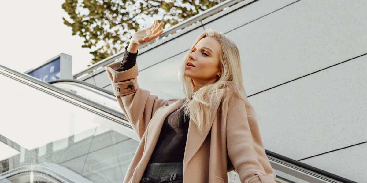 Sekret stylu Agnieszki Woźniak-Starak: Jak go osiągnąć?