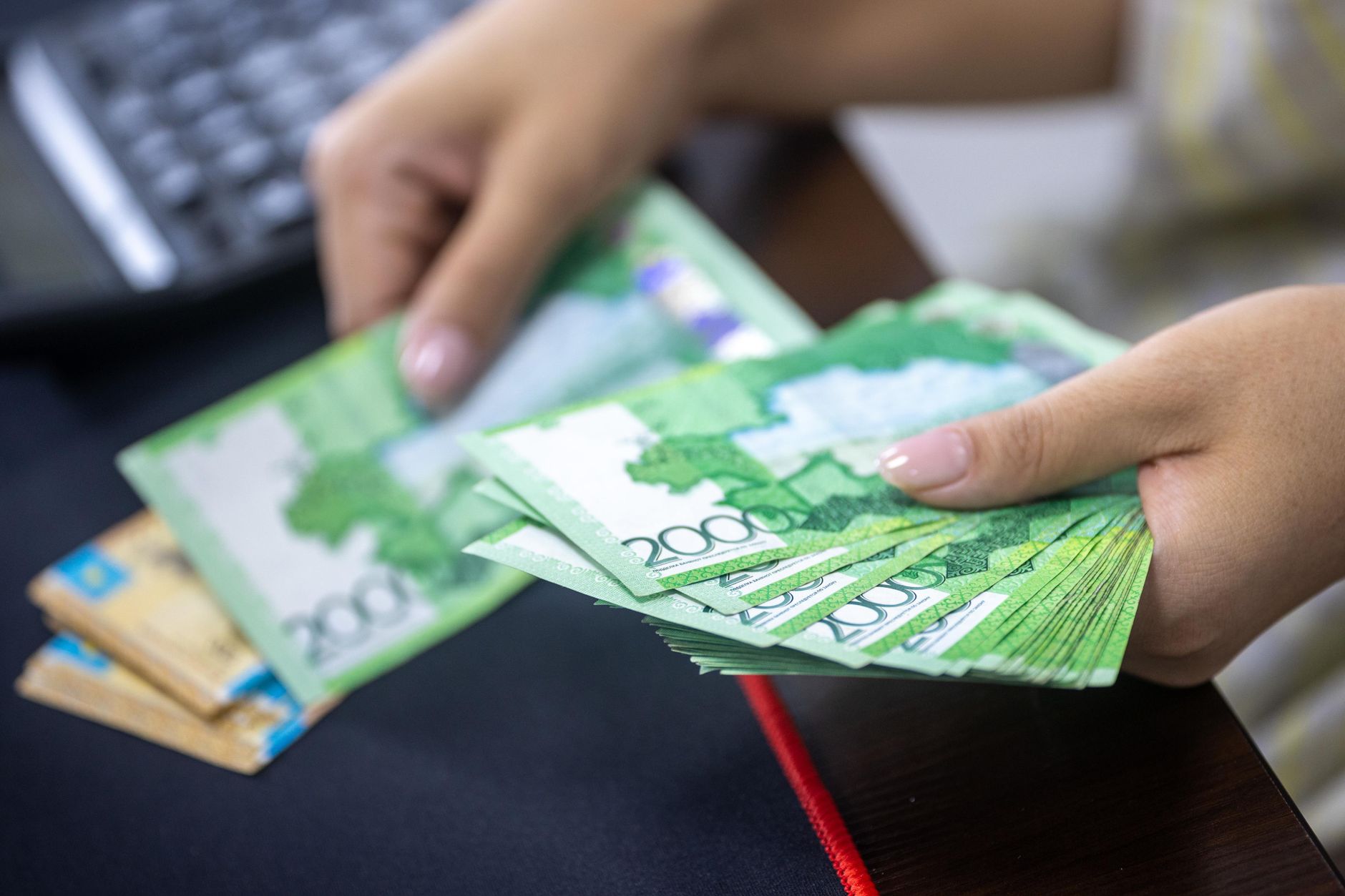 Jak Hermès osiąga zysk 200 tys. dolarów na pracownika