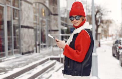 Stylizacje ze śniegowcami na zimowe dni