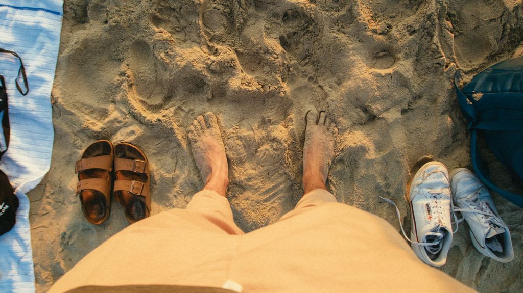 Obuwie na plażę i okolice
