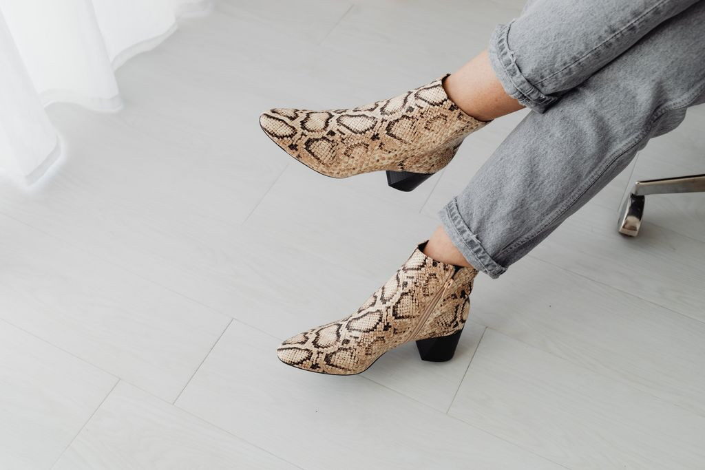 Jakie buty pasują do jeansów o długości ankle